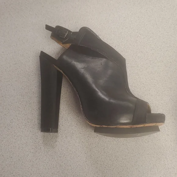 L.A.M.B HEELS - Picture 2 of 12